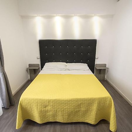 那不勒斯Donna Luisa住宿加早餐旅馆 外观 照片